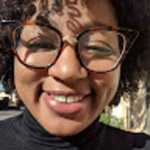 Meet your Posher, Monique